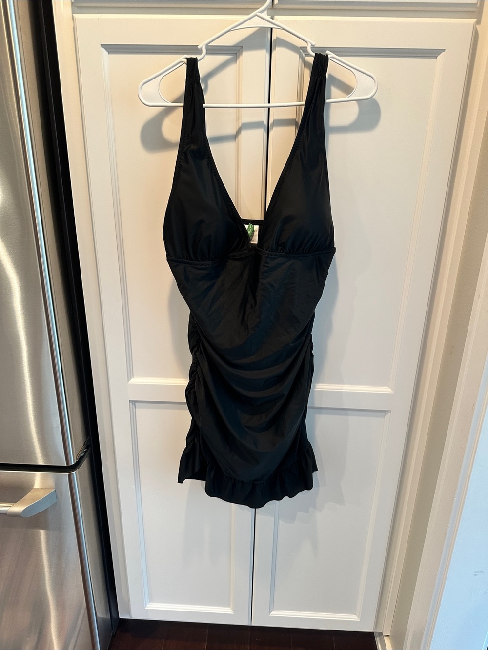 NWT J. Crew Women’s Black V-Neck Ruffle Hem Swimdress Size 14 - Picture 11 of 15